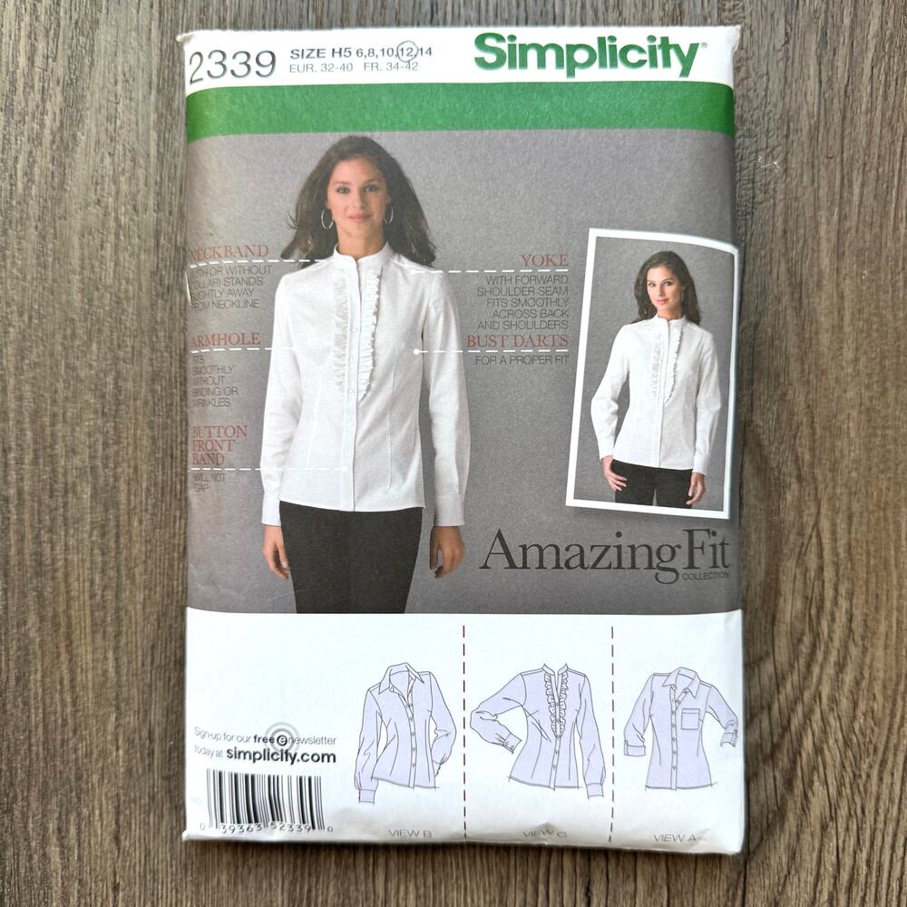 2010 Simplicity 2339 Sewing Pattern Womens Size XXS - S Slim Cut Button Up Top